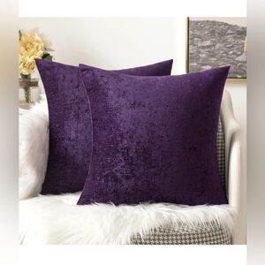 Luxurious Purple Velvet Throw Pillow Cover Set